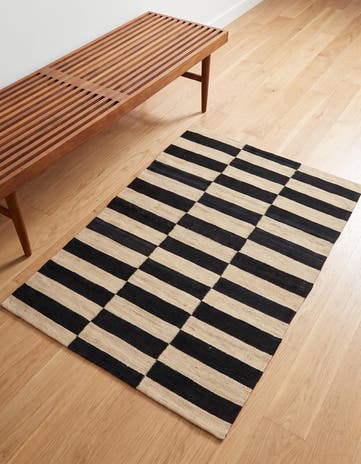 2' 8 x 3' 11 Hand Woven Kilim Modern Wool Rug