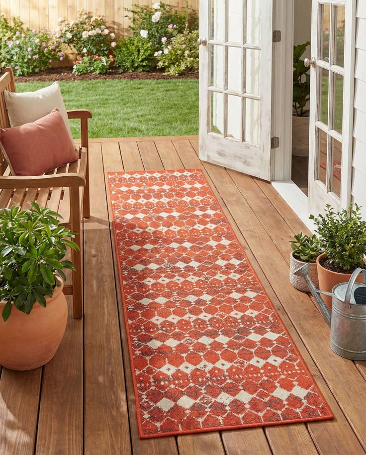 Detail image of 2' x 8' Easy-Clean Lattice Indoor / Outdoor Runner Rug