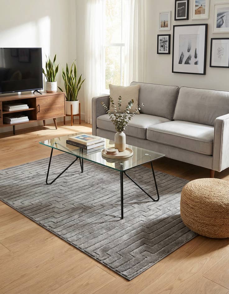 Detail image of 4' x 6' Vogue Geo Rug