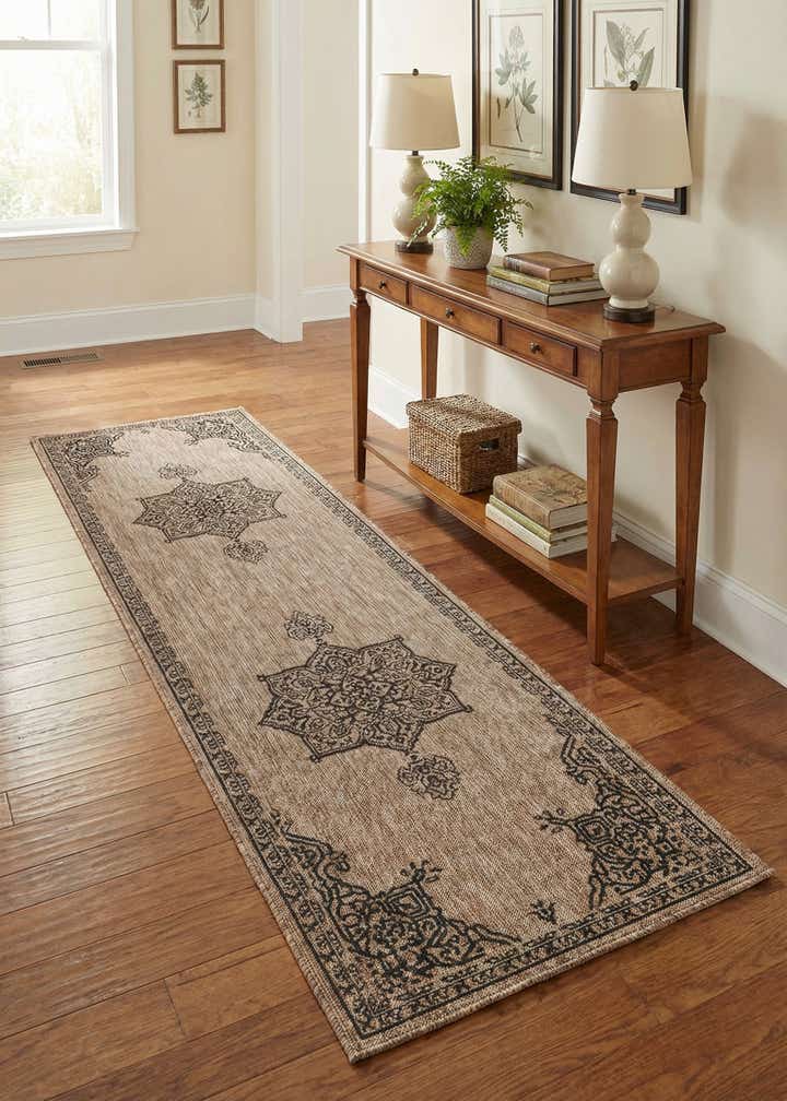 2' 7 x 10' Easy-Clean Traditional Indoor / Outdoor Runner Rug