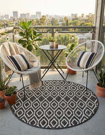 4' x 4' Easy-Clean Jill Zarin Turks and Caicos Indoor / Outdoor Round Rug