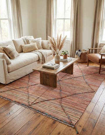 4' 10 x 6' 2 Hand Knotted Moroccan Wool Rug