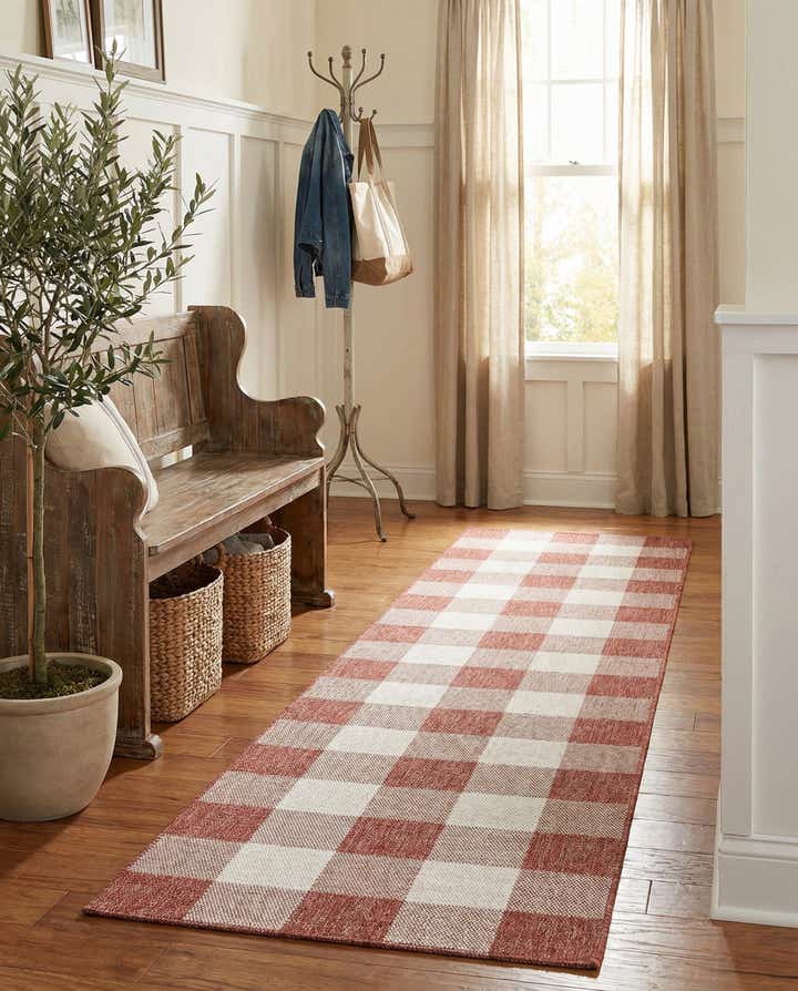 2' 7 x 12' Easy-Clean Checkered Indoor / Outdoor Runner Rug