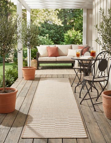 2' x 8' Easy-Clean Ribbon Indoor / Outdoor Runner Rug