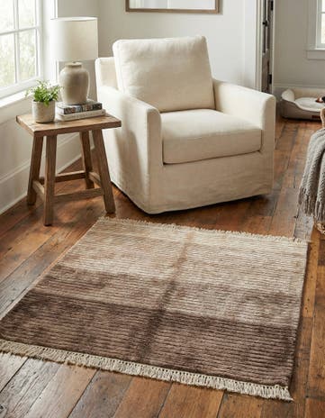 2' 6 x 2' 7 Hand Knotted Darya Wool Square Rug