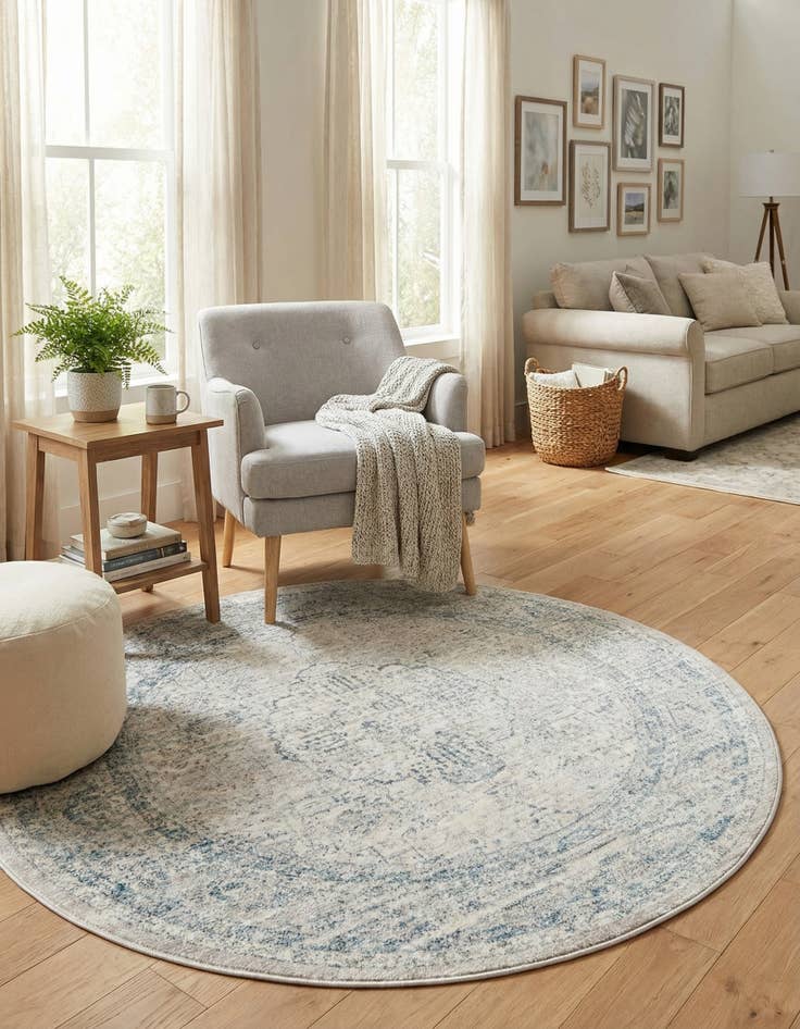 Detail image of 3' 10 x 3' 10 Noble Round Rug