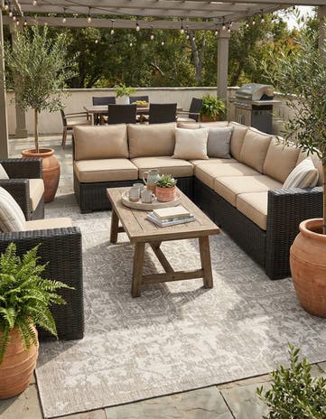 Gray Easy-Clean Jill Zarin Dubai Indoor / Outdoor Square Rug