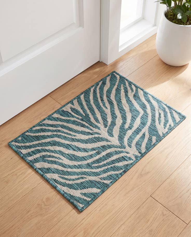 Detail image of 2' x 3' Easy-Clean Safari Indoor / Outdoor Rug