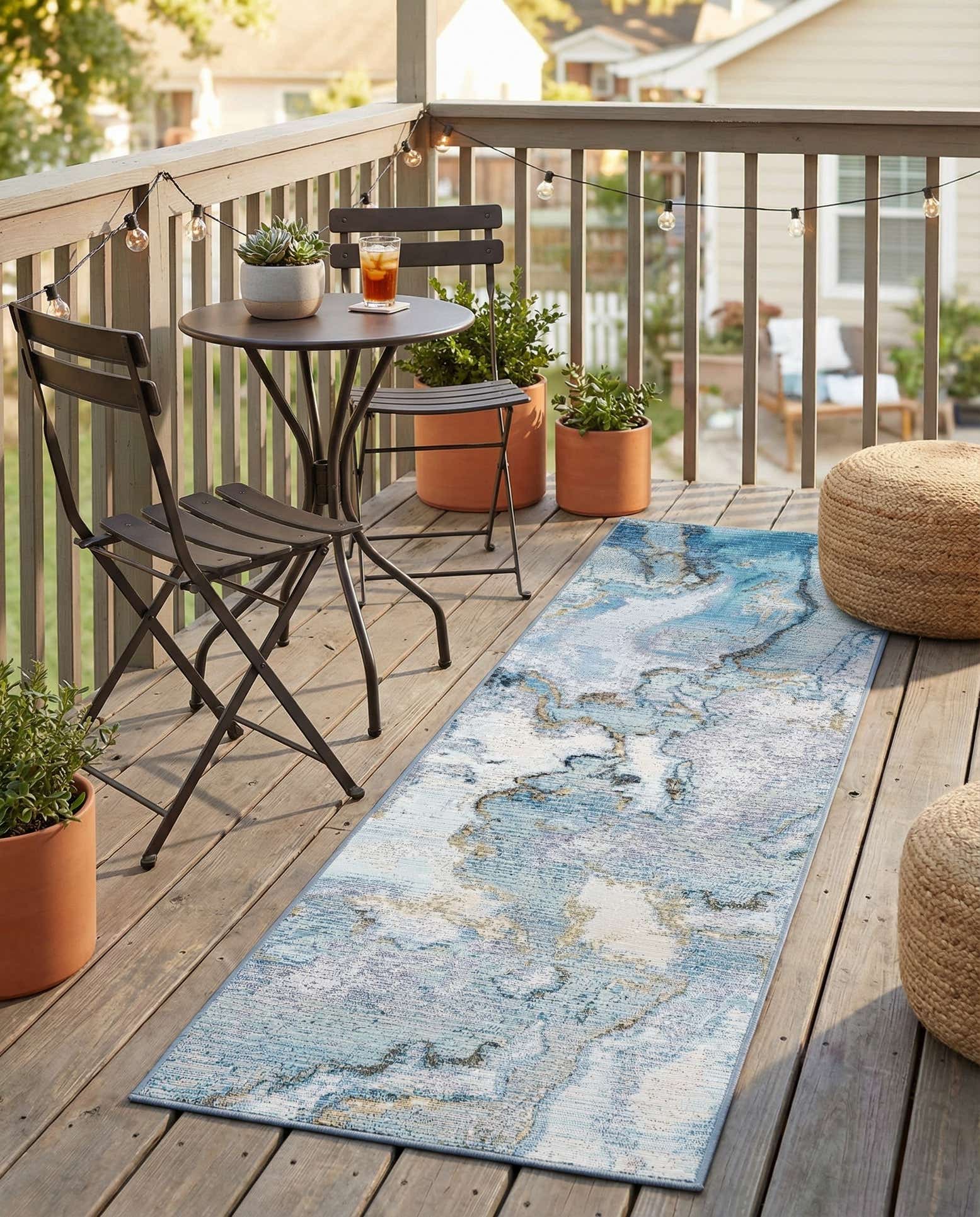 2' x 6' Easy-Clean Modern Indoor / Outdoor Runner Rug