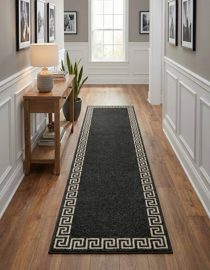 Detail image of  2' 7 x 10' Hera Runner Rug