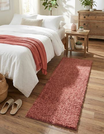 Pomegranate Red Jill Zarin Shaggy Chic Runner Rug