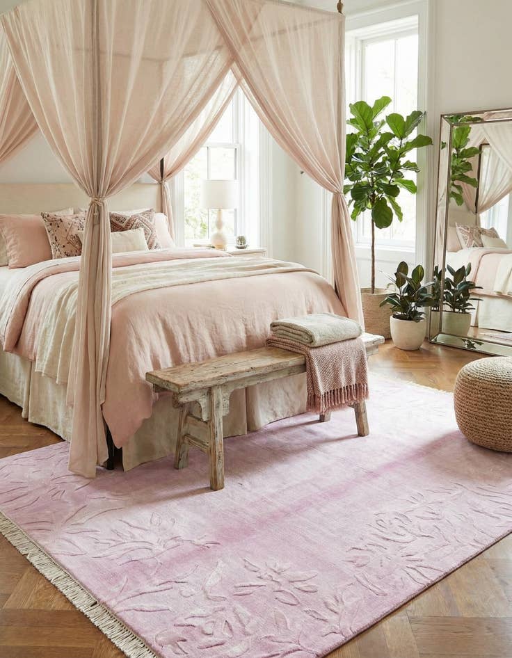 Detail image of 5' 7 x 7' 9  Hand Knotted Darya Wool Rug