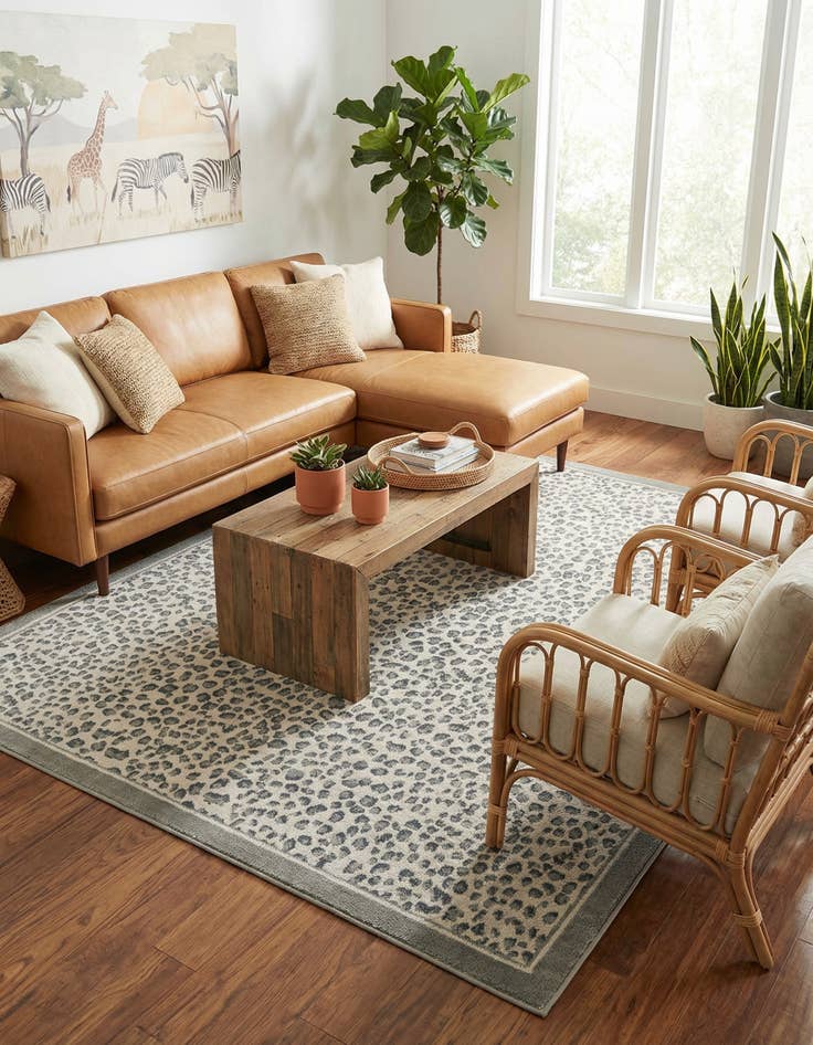 Detail image of 7' 10 x 10' Safari Rug