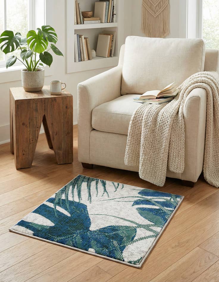 Detail image of 1' 4 x 1' 4 Blossom Sample Rug