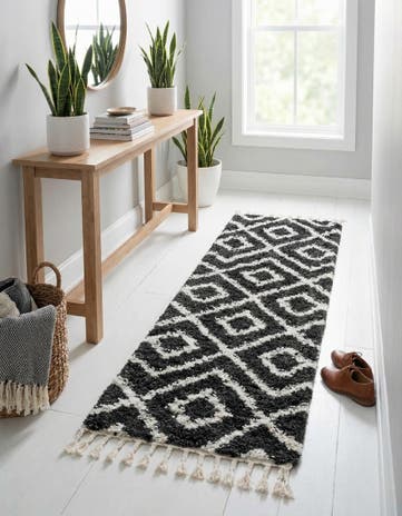 Black and White Athena Shag Runner Rug