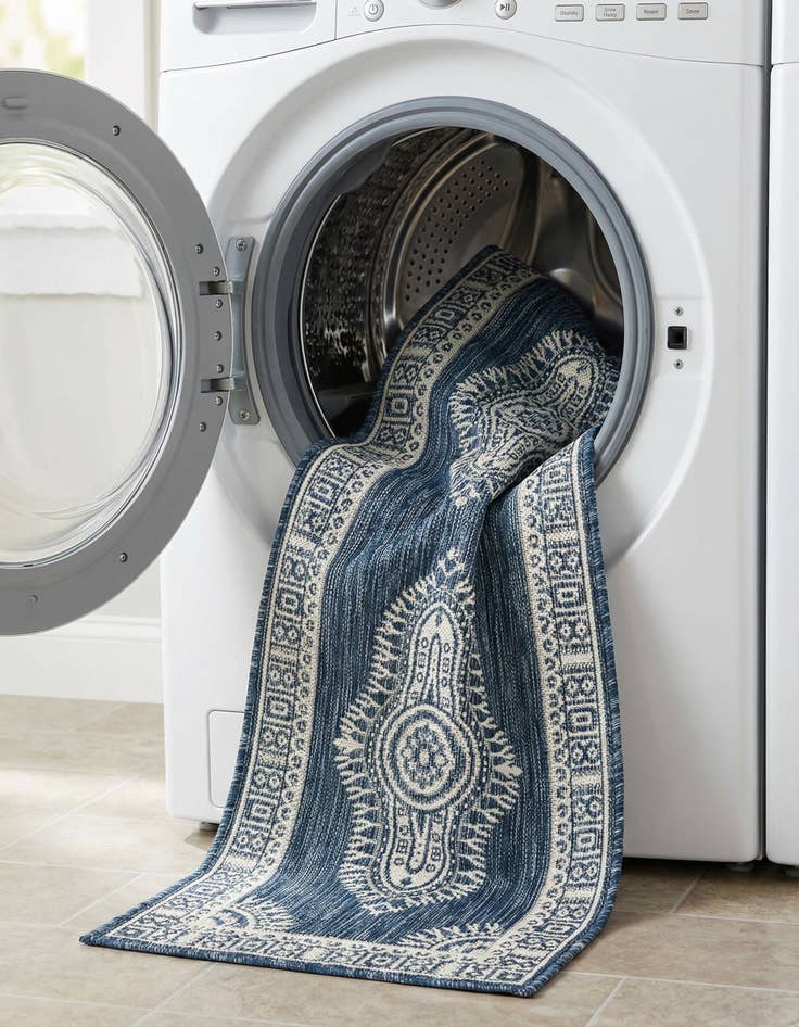 Detail image of 2' x 6'  Washable Traditional Indoor / Outdoor Runner Rug