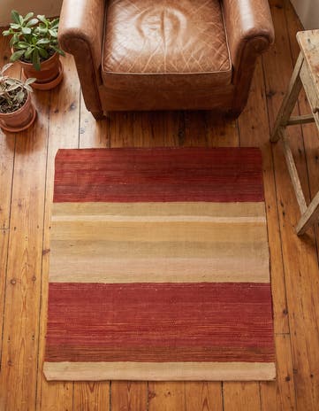 2' 5 x 2' 5 Hand Woven Pillow Wool Square Rug
