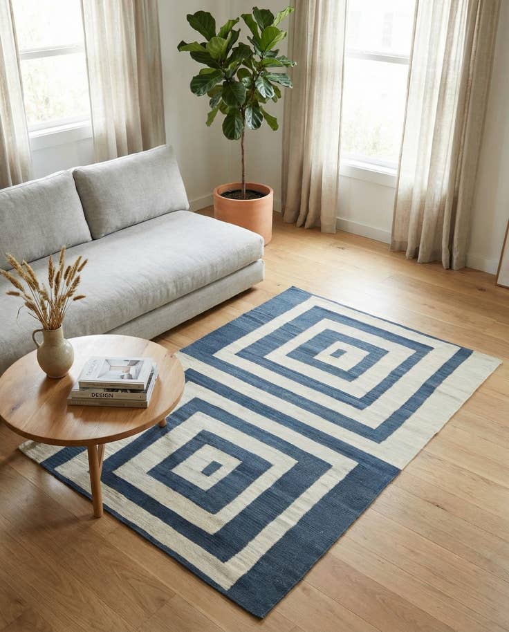 Detail image of 4' 2 x 5' 10 Hand Woven Kilim Modern Wool Rug