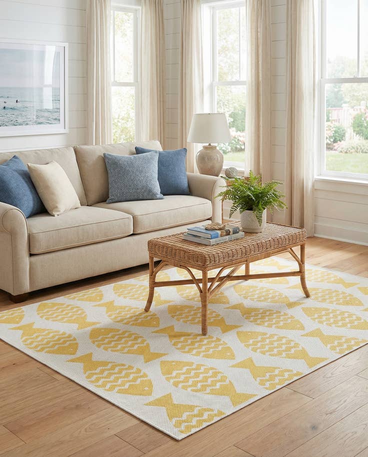 Detail image of 4' 1 x 6' 1 Easy-Clean Coastal Indoor / Outdoor Rug