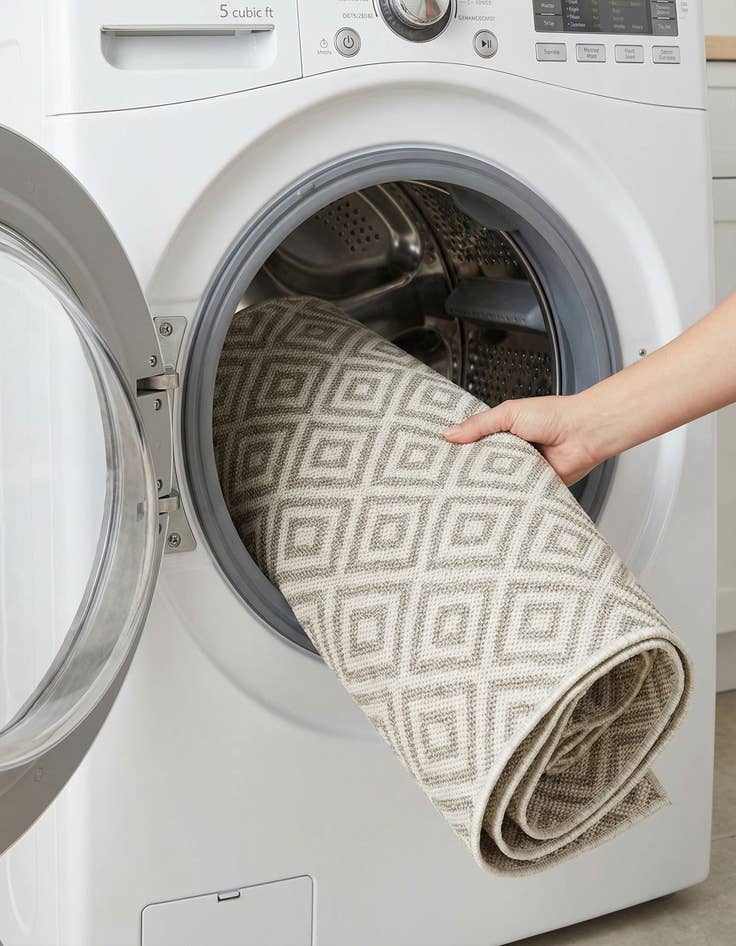 Detail image of 1' 4 x 1' 4  Washable Jill Zarin Costa Rica Indoor / Outdoor Sample Rug