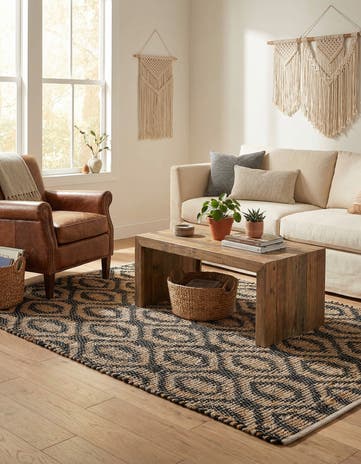 Black Hand Woven Chindi Jute Rug