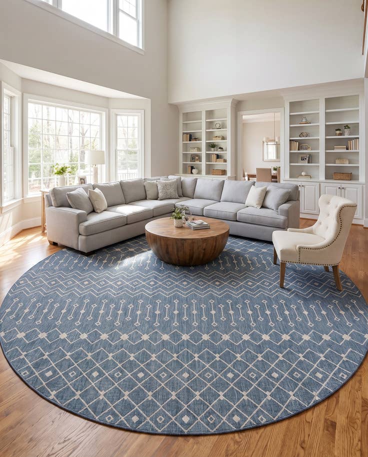 Detail image of 13' x 13' Easy-Clean Lattice Indoor / Outdoor Round Rug