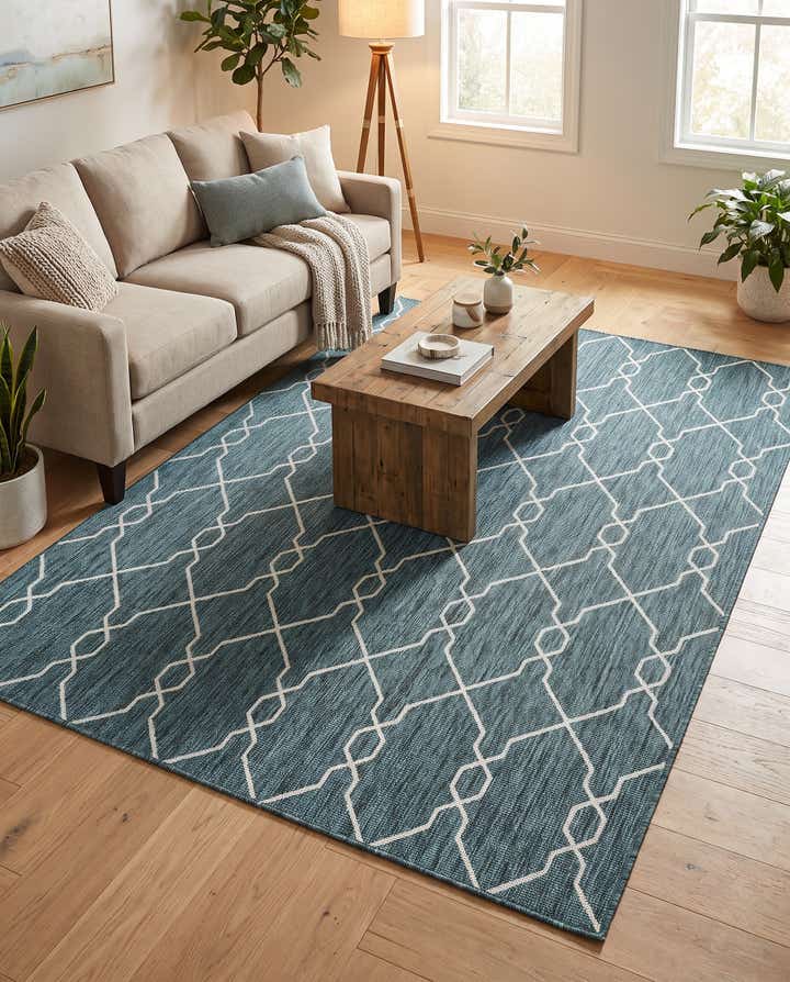 6' x 9' Easy-Clean Trellis Indoor / Outdoor Rug