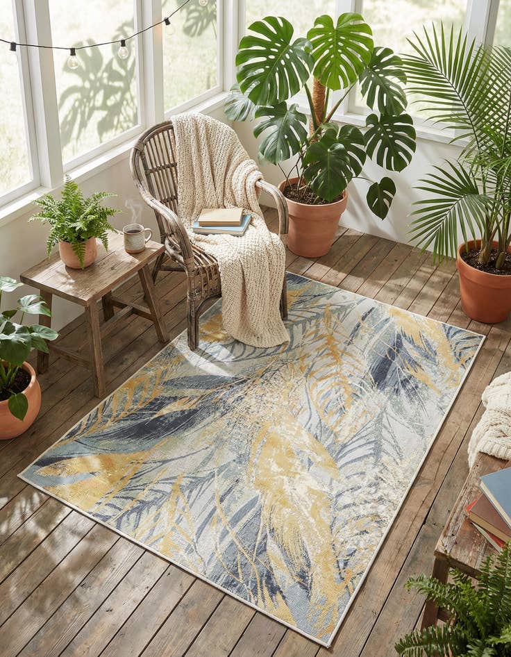 Detail image of 4' x 6'  Washable Botanical Indoor / Outdoor Rug