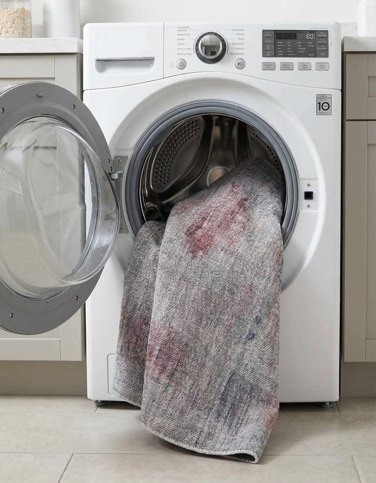 Detail image of 5' 3 x 8'  Washable Sisu Rug