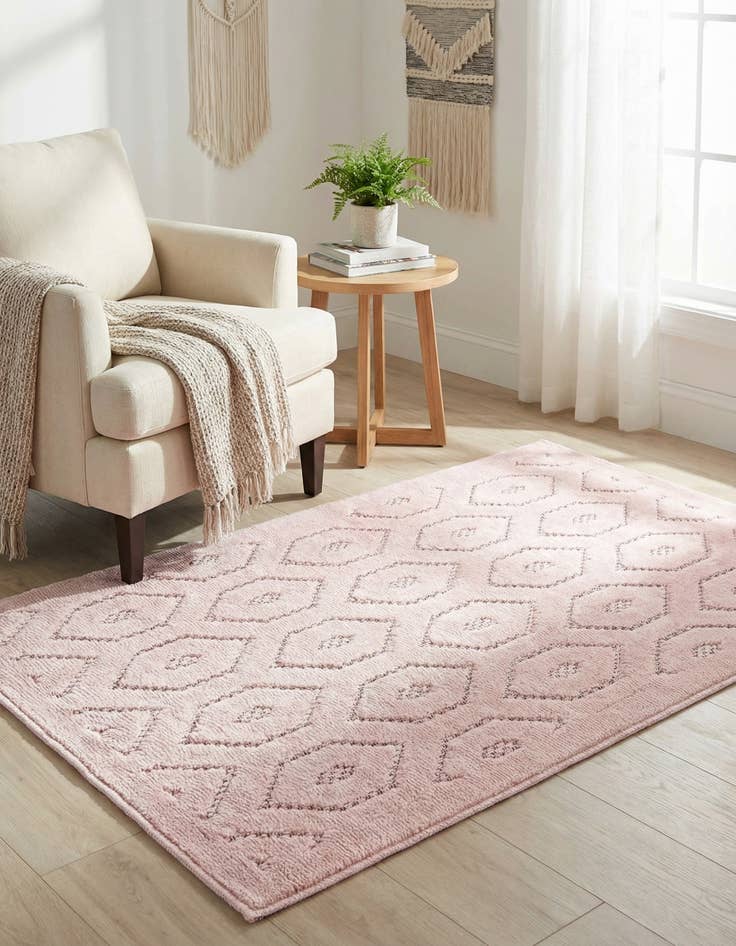 Detail image of 2' x 3'  Washable Trellis Textured Indoor / Outdoor Rug
