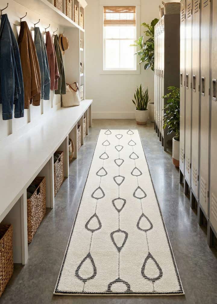 2' 7 x 12' Prismatic Runner Rug