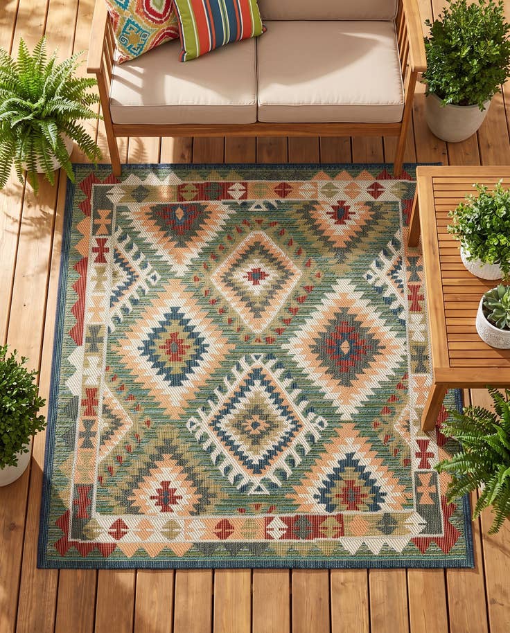 Detail image of 5' 3 x 5' 3 Easy-Clean Baja Indoor / Outdoor Square Rug