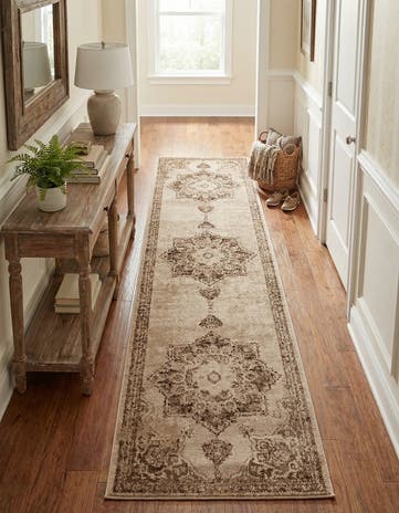 2' 7 x 10' Eden Runner Rug