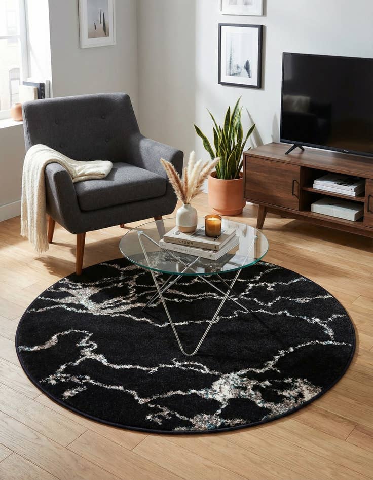 Detail image of 3' x 3' Carrington Round Rug