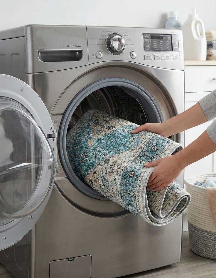 Detail image of 2' x 6'  Washable Yara Runner Rug