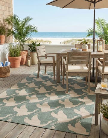 6' x 9' Easy-Clean Coastal Indoor / Outdoor Rug