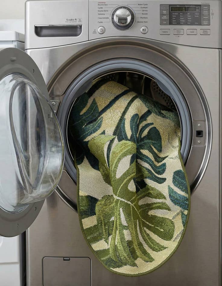 Detail image of 2' 2 x 3'  Washable Botanical Indoor / Outdoor Oval Rug