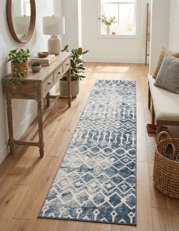 2' 7 x 12' Bohemian Trellis Runner Rug