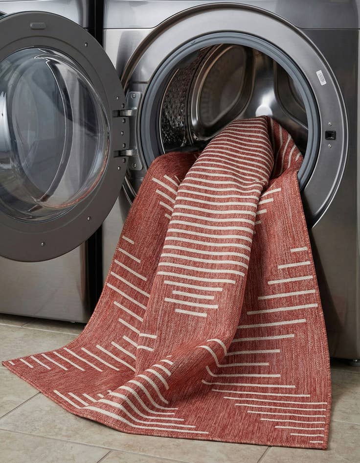 Detail image of  7' x 10'  Washable Modern Indoor / Outdoor Rug