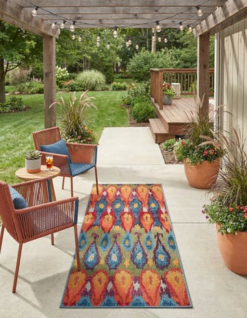 2' 7 x 5' 3 Easy-Clean Modern Indoor / Outdoor Runner Rug