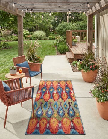 2' 7 x 5' 3 Easy-Clean Modern Indoor / Outdoor Runner Rug