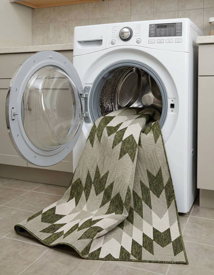 Detail image of  7' 10 x 10'  Washable Modern Indoor / Outdoor Rug