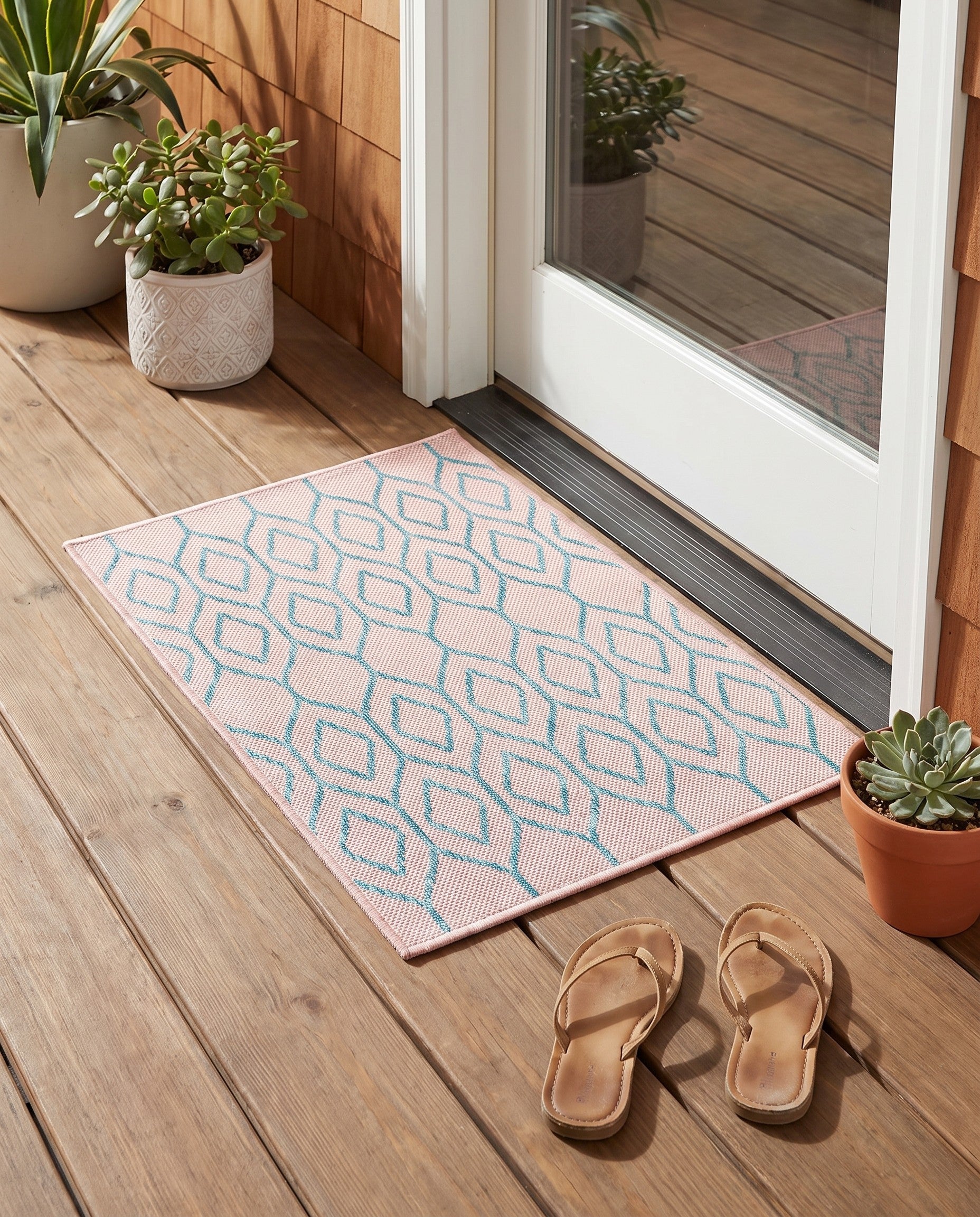 2' x 3' Easy-Clean Jill Zarin Turks and Caicos Indoor / Outdoor Rug