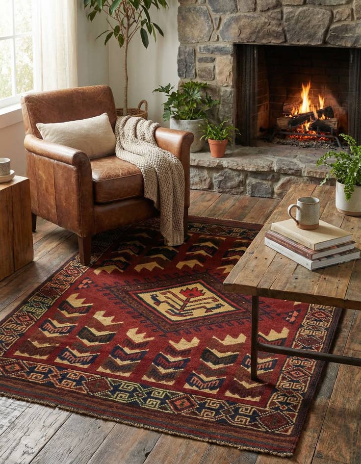 Detail image of 3' x 4' 7  Hand Knotted Sumak Wool Rug