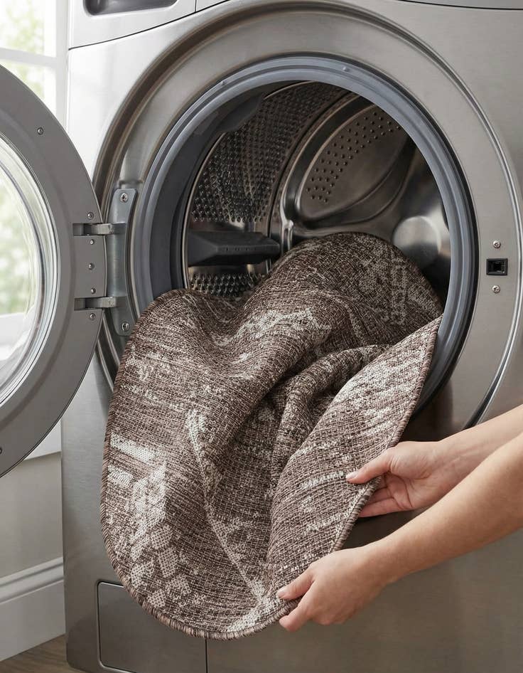 Detail image of  3' x 3'  Washable Bohemian Indoor / Outdoor Round Rug