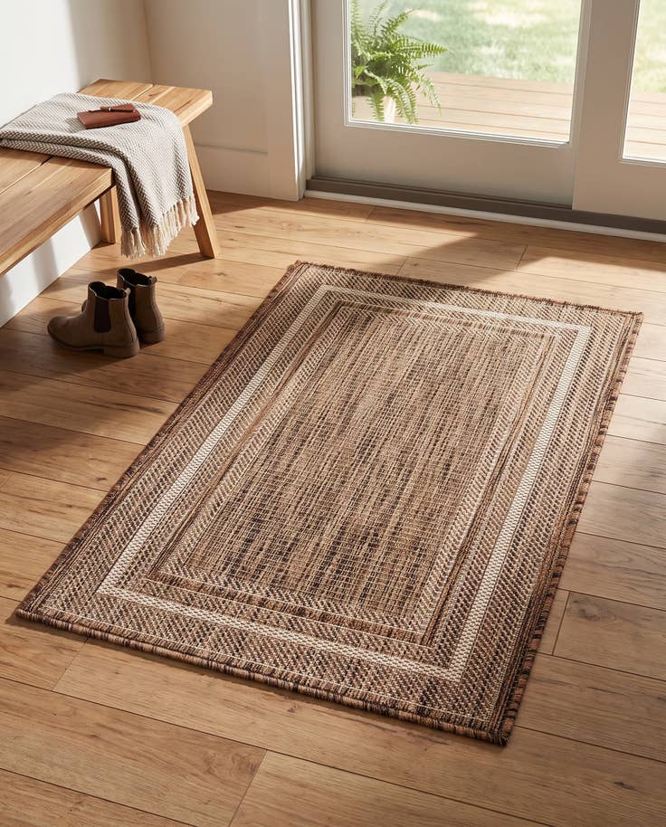 Detail image of 2' x 3' 1 Easy-Clean Border Indoor / Outdoor Rug