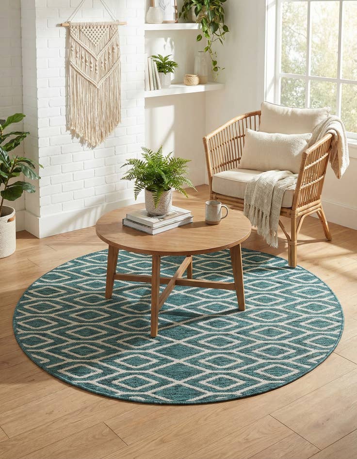 Detail image of 4' x 4' Easy-Clean Jill Zarin Turks and Caicos Indoor / Outdoor Round Rug