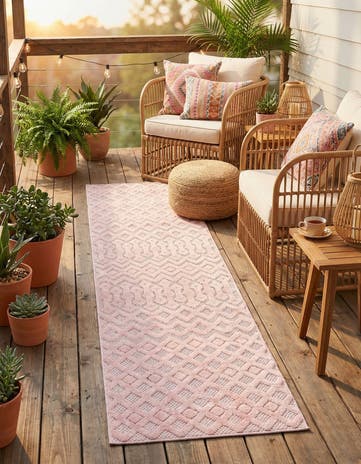 2' x 8' Easy-Clean Trellis Textured Indoor / Outdoor Runner Rug