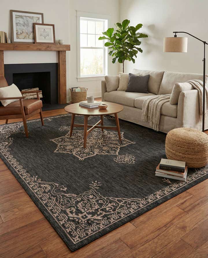 9' x 12' Easy-Clean Traditional Indoor / Outdoor Rug
