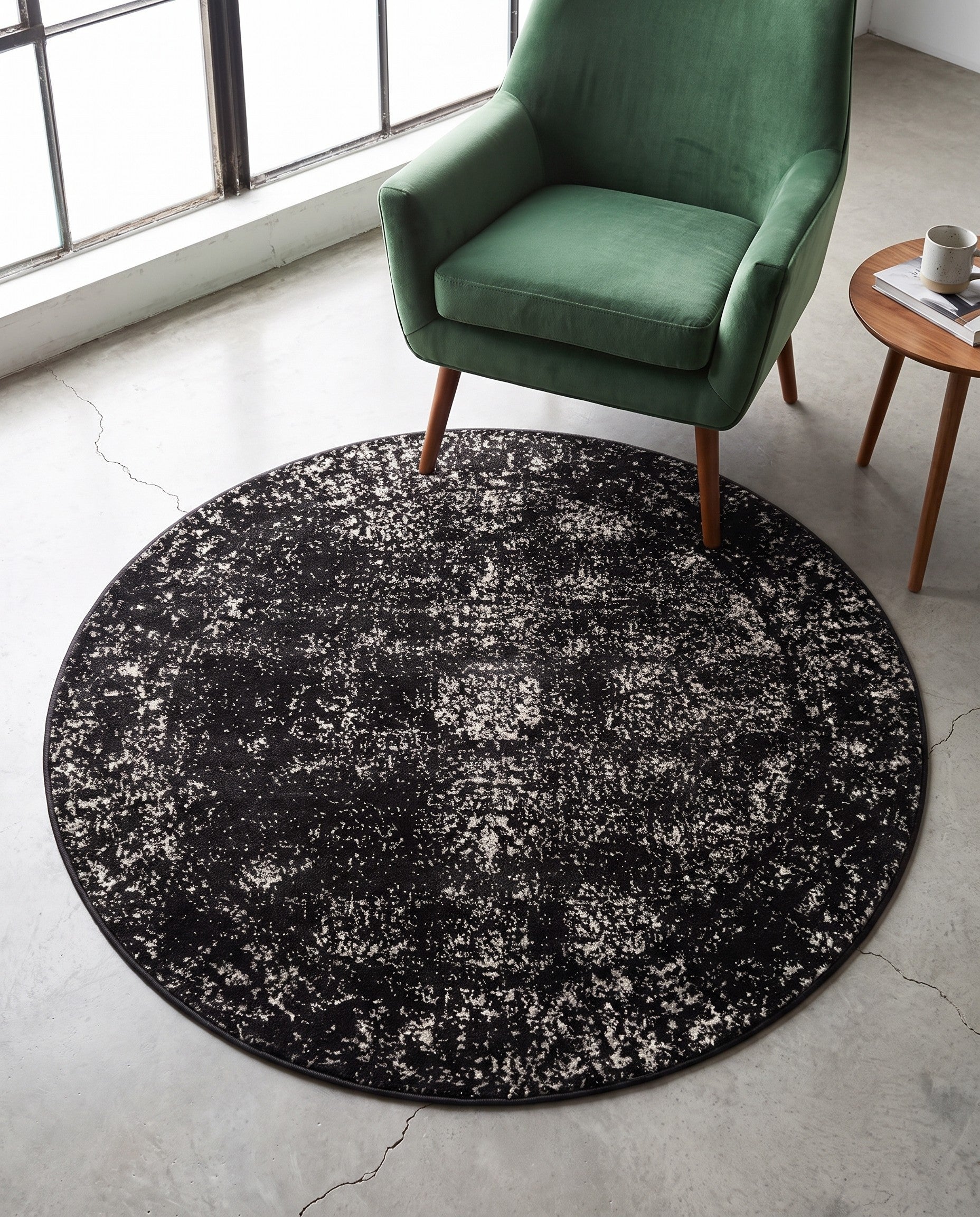 4' 1 x 4' 1 Monaco Round Rug